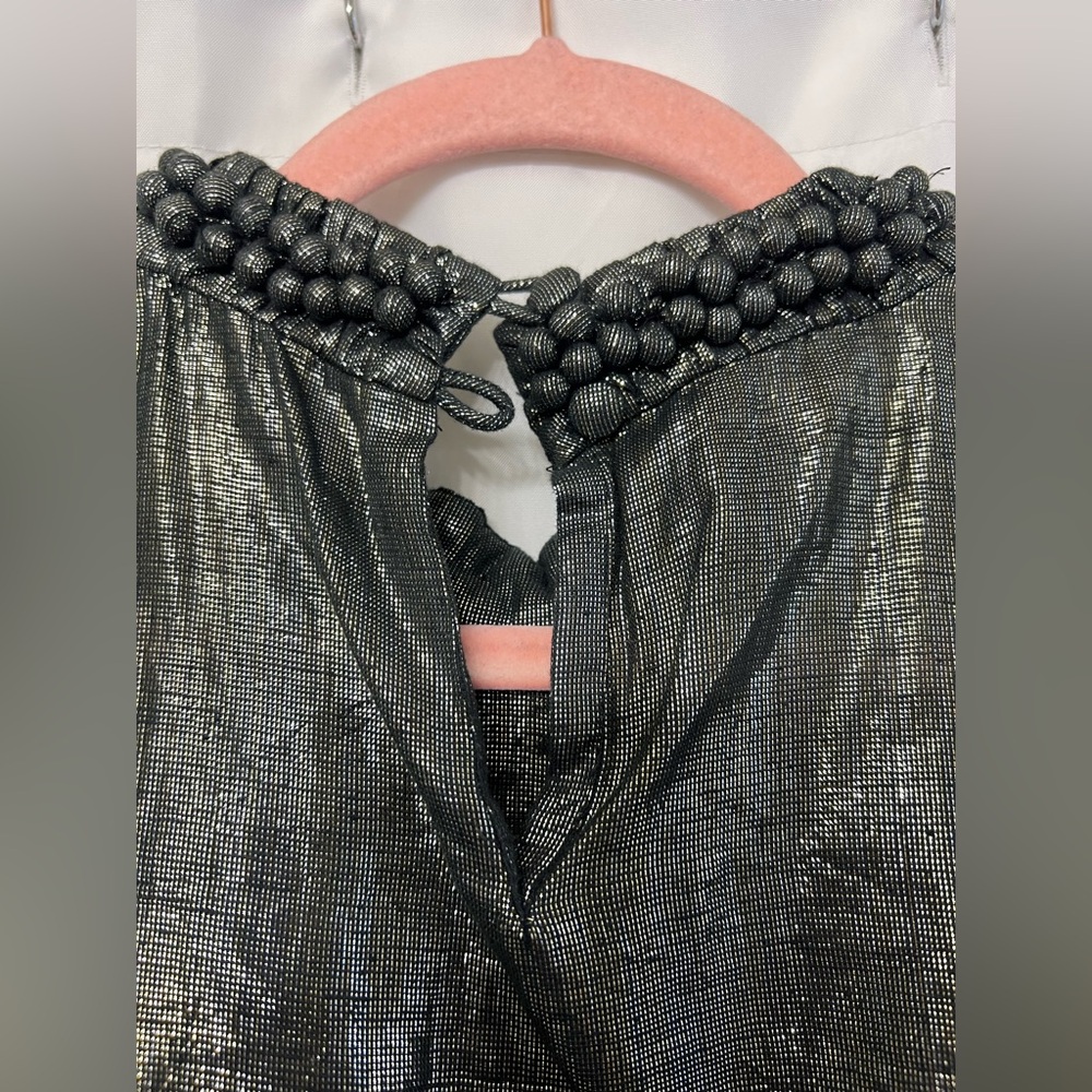Rungolee Metallic Tunic Top Textured Collar Waist Tie Silver Scalloped Size M - Picture 7 of 9